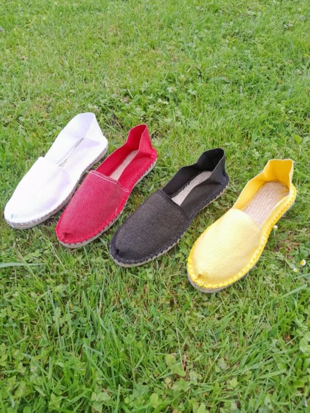 Mettez des paillettes dans vos vies ✨️

#espadrilles #lespadrilledelitxu #saintjeanpieddeport