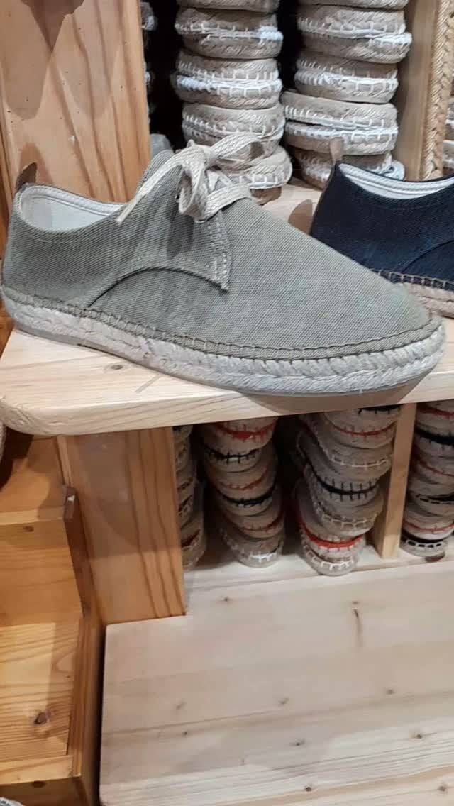 Pour vous les hommes
#espadrilles #lespadrilledelitxu #saintjeanpieddeport